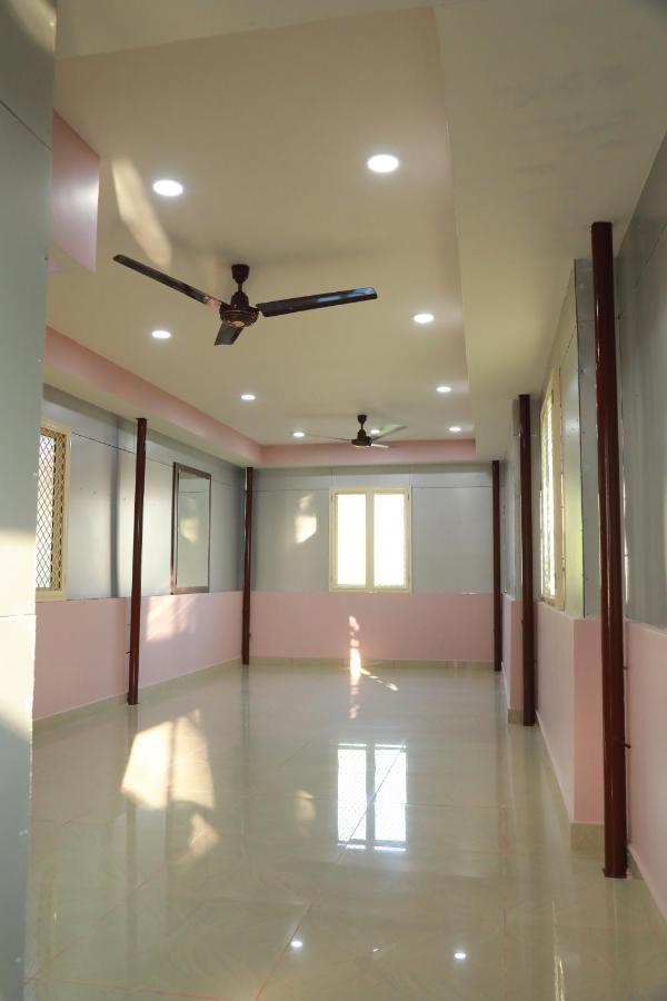 Sivaranjini Tourist Guruvāyūr Exterior foto